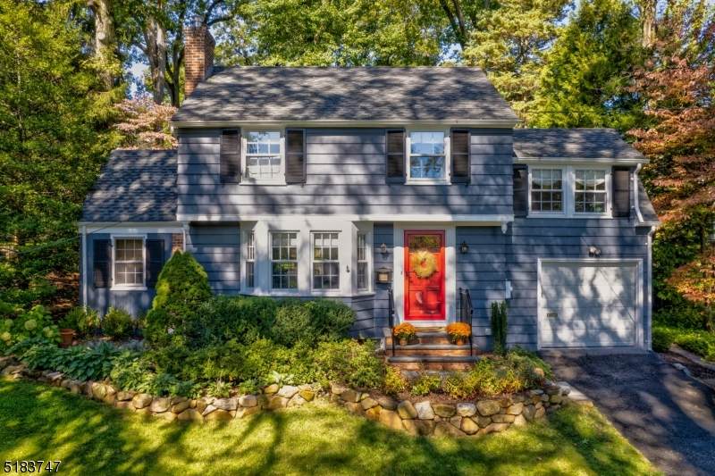 11 Overhill Rd - Photo 1