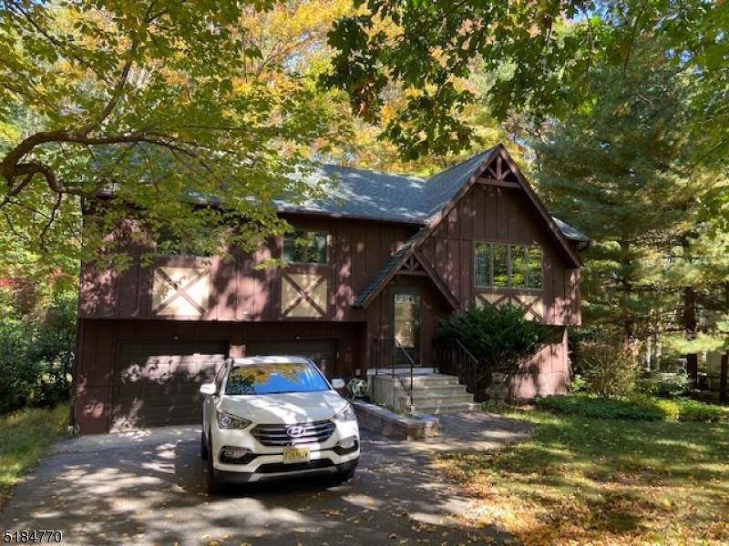 11 Overhill Rd - Photo 1