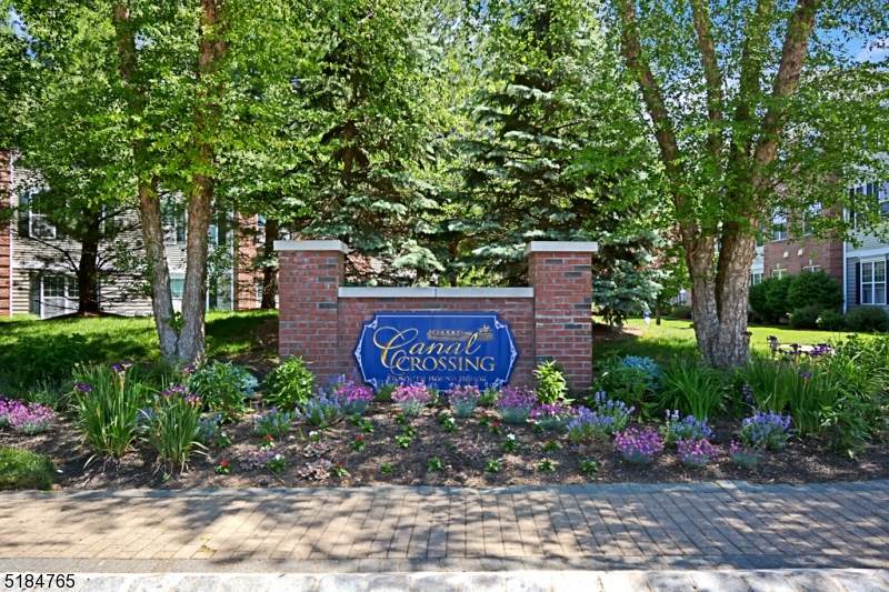 67 Swing Bridge Ln - Photo 1