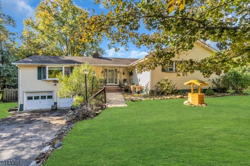 223 Sunnymead Rd - Photo 1