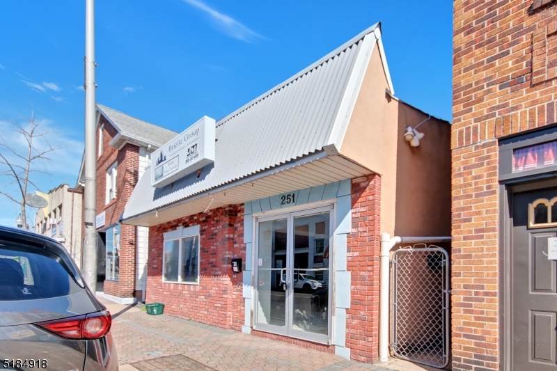 251 S Main St - Photo 1
