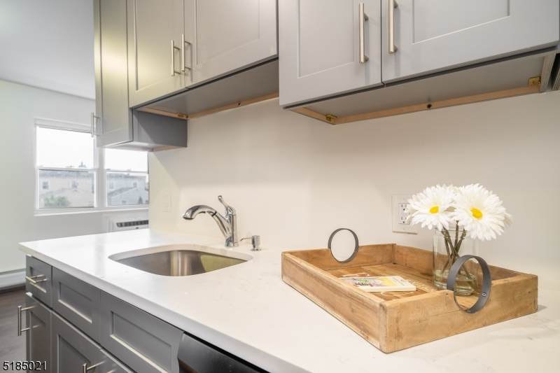 161 18Th St - Photo 1