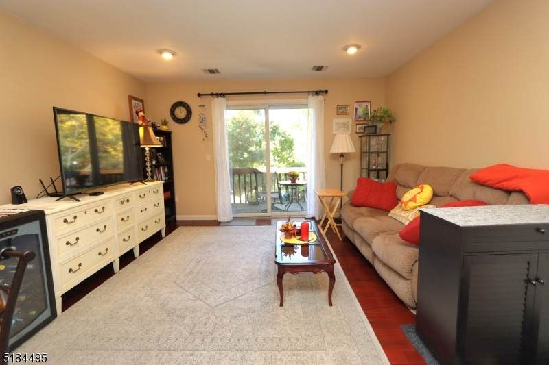 120 Stonyridge Dr - Photo 1