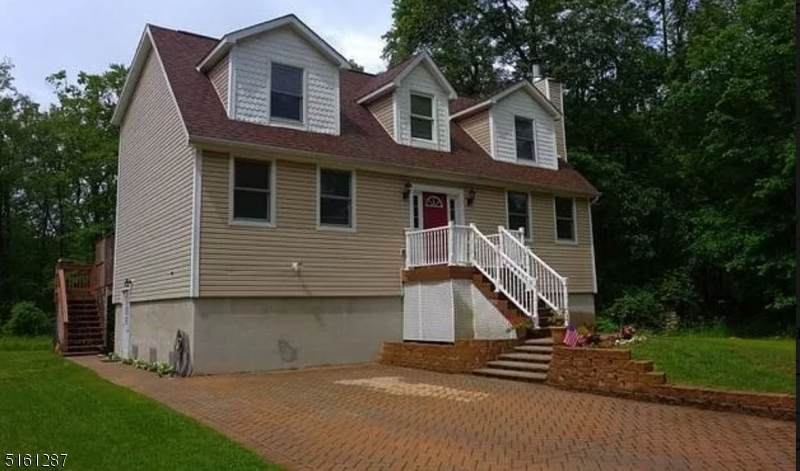 65 Woodland Ave - Photo 1