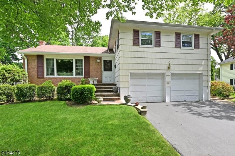 1026 Wildwood Rd - Photo 1