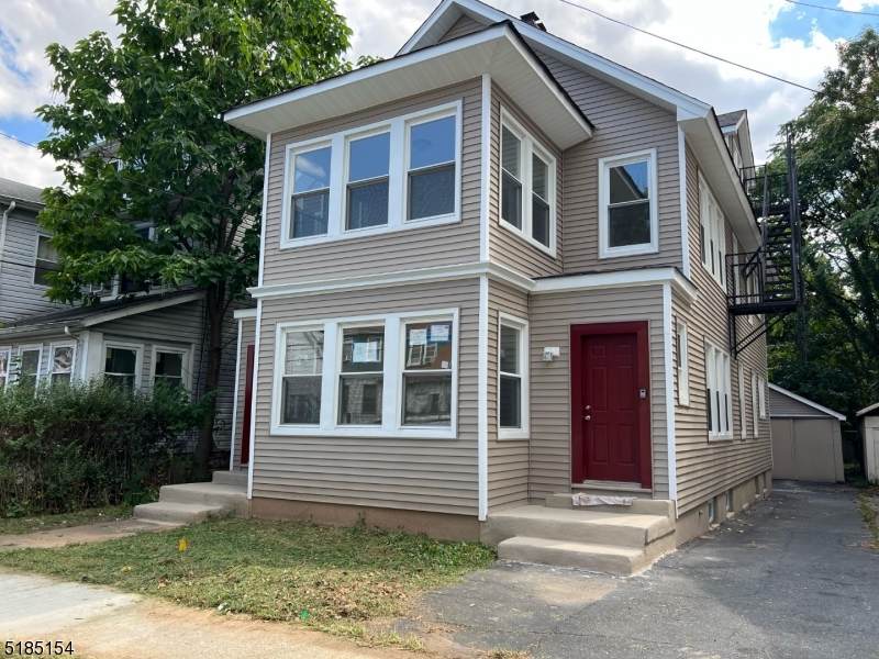 24 Marion Ave - Photo 1