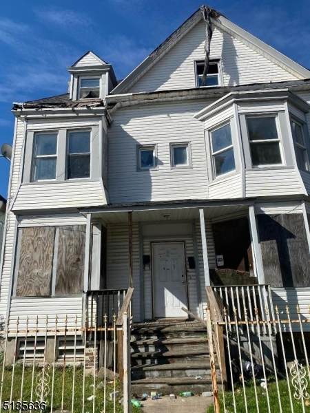 11 Vermont Ave - Photo 1
