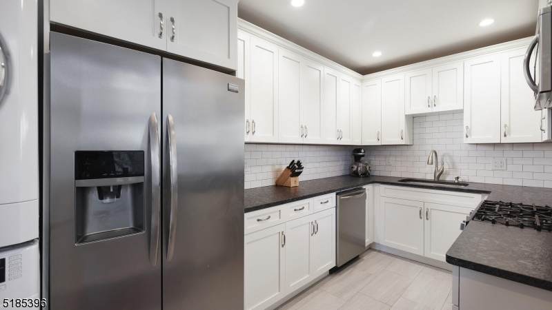 54 W Cherry St - Photo 1