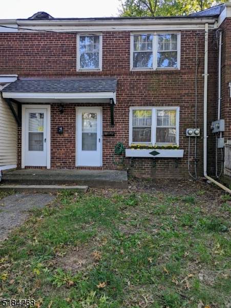 658 Cora Pl - Photo 1