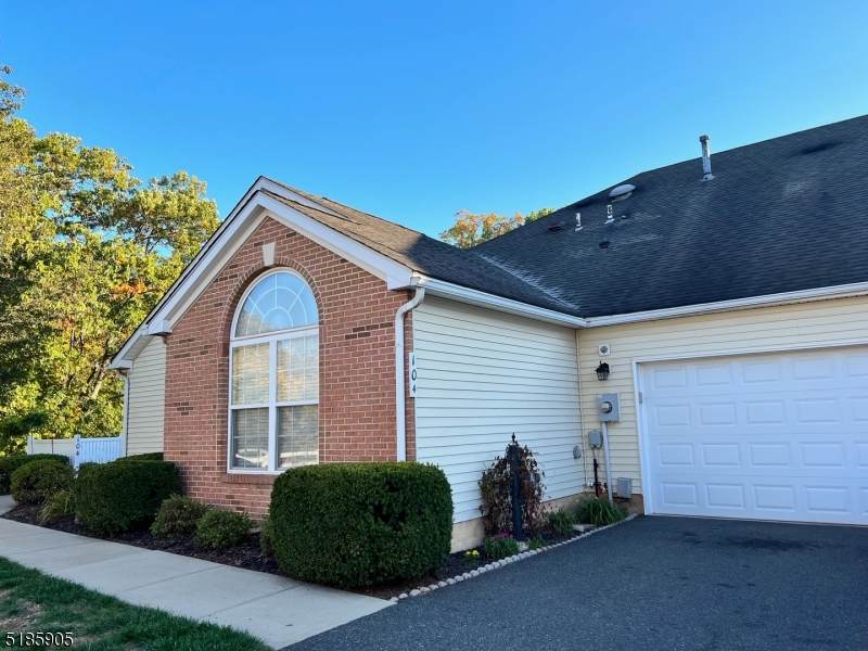 104 Gabriel Ct - Photo 1