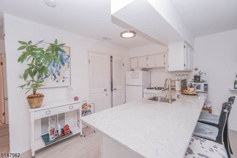 2 Sugarbowl Ct - Photo 1