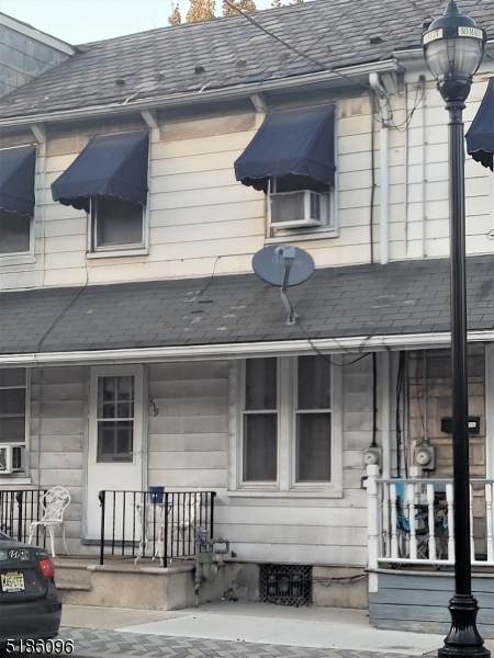 519 S Main St - Photo 1