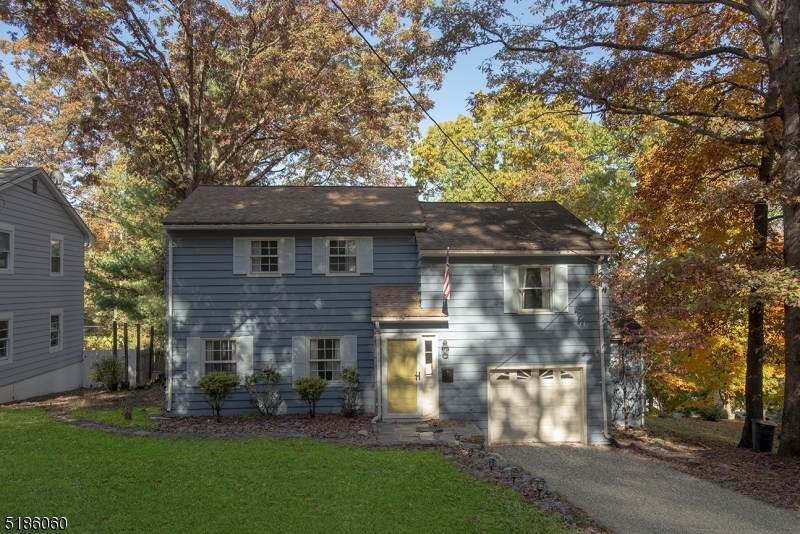 22 Longview Rd - Photo 1