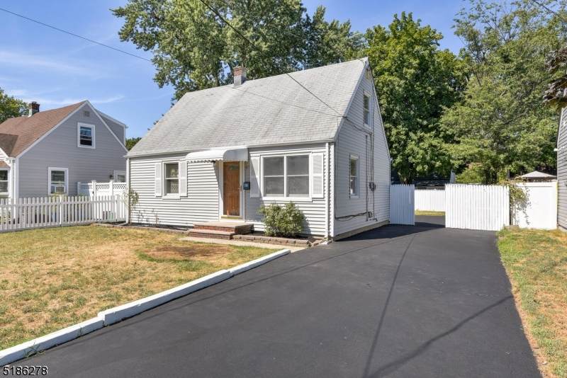 47 Bergen Ave - Photo 1