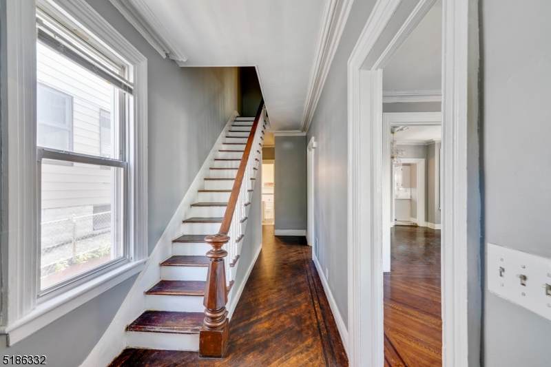 411 William St - Photo 1