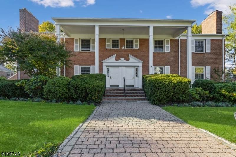 34 Cowperthwaite Pl - Photo 1