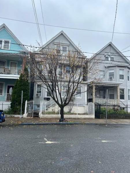 860 E 23Rd St - Photo 1