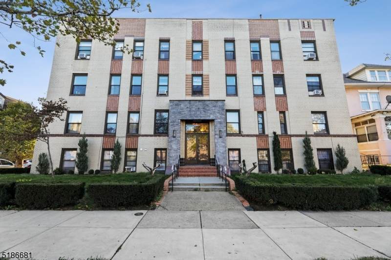 1722 Kennedy Blvd - Photo 1