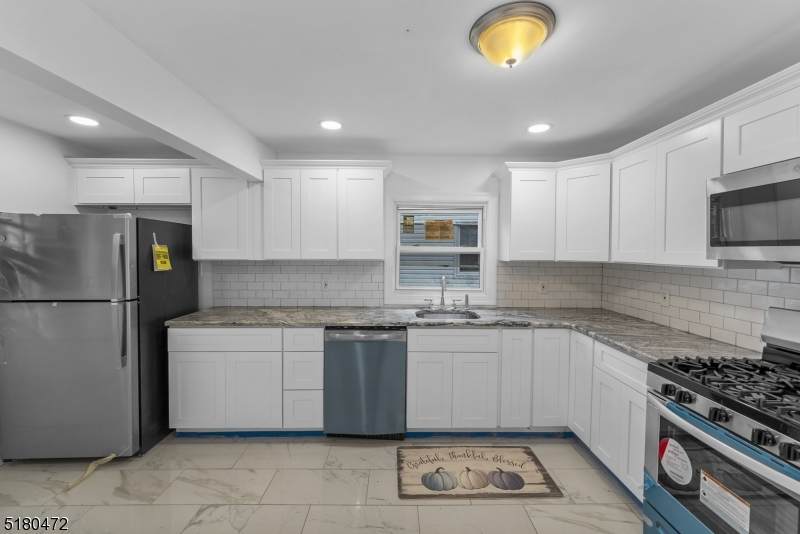 272 West End - Photo 1