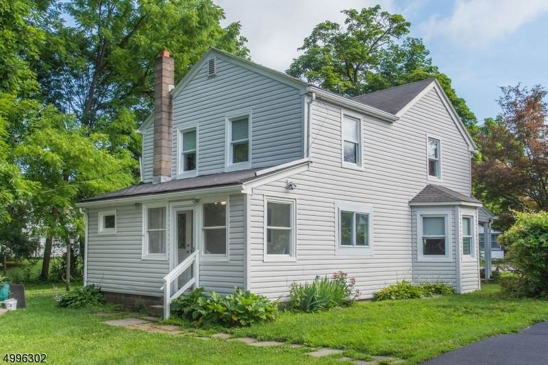 24 Kennedy Ave - Photo 1