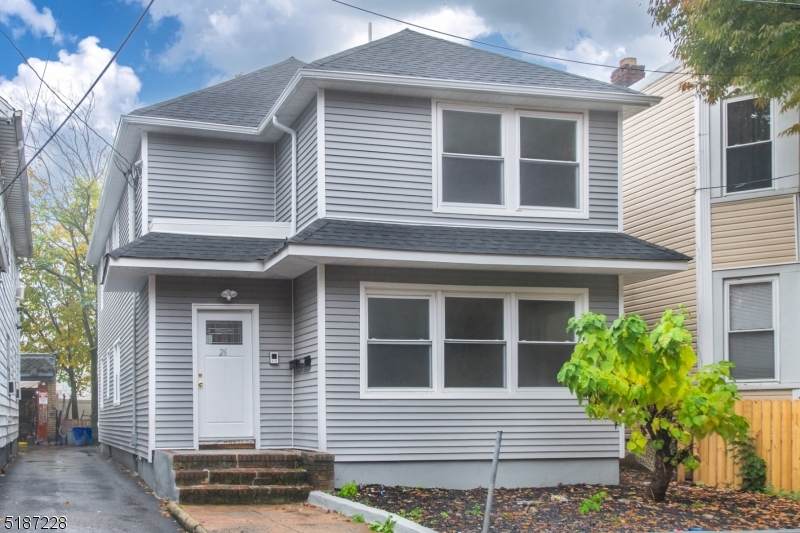 26 Tillinghast St - Photo 1