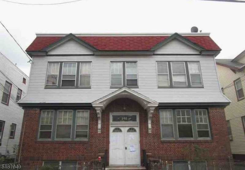 246 Vermont Ave - Photo 1