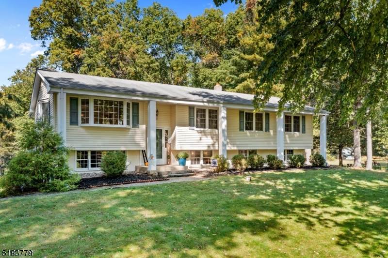 16 Woodland Way - Photo 1