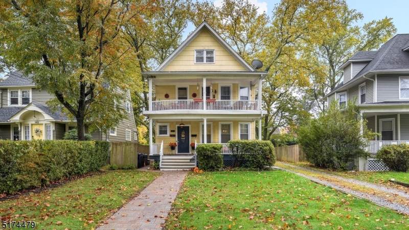1408 Putnam - Photo 1