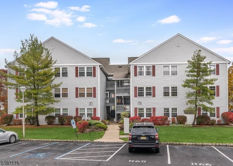 64 Dayton Ct - Photo 1