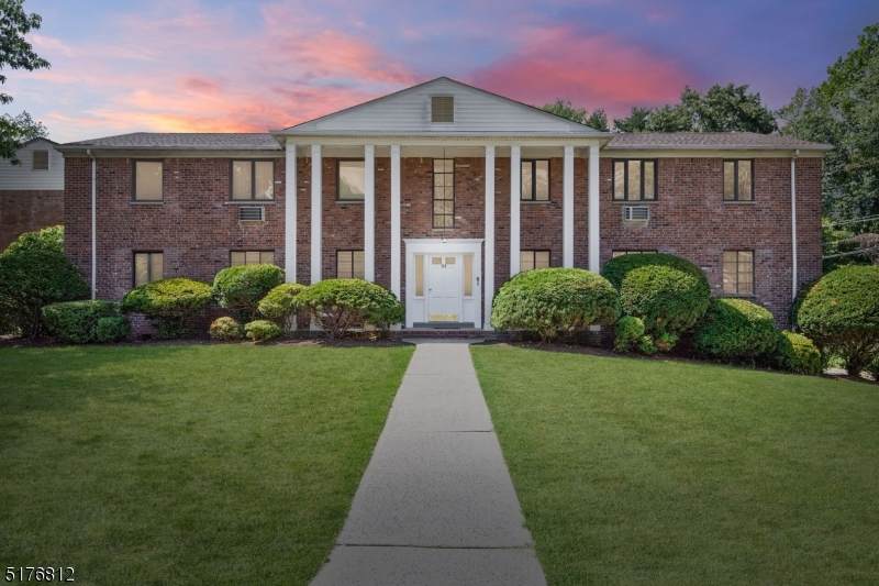 92 D2 Troy Drive - Photo 1