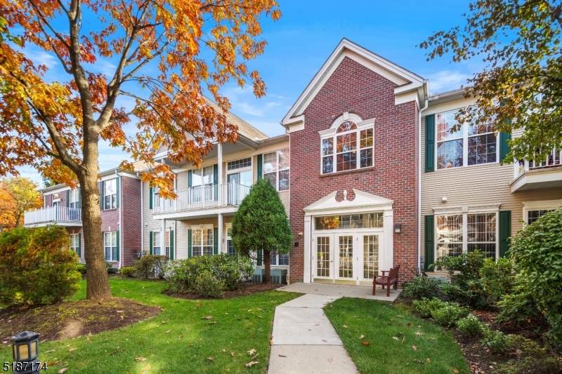 306 Four Seasons Dr - Photo 1