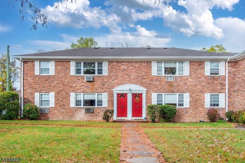 22 Atherton Ct - Photo 1
