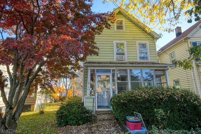 17 Gregory Ave - Photo 1