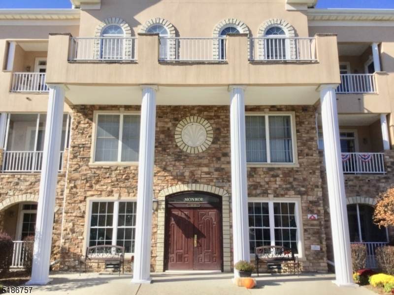 100 Cleveland Ln - Photo 1