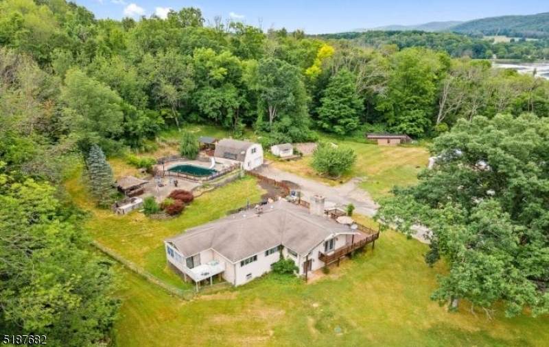 140 Cork Hill Rd - Photo 1