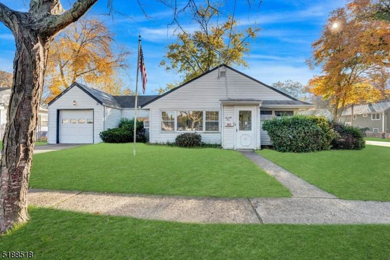 74 Hahn Ave - Photo 1