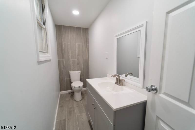 132 Badger Ave - Photo 1