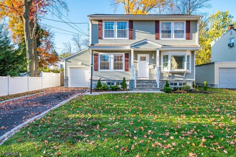 224 Willow Ave - Photo 1