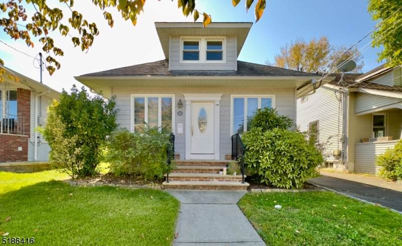 347 Hazel Ave - Photo 1