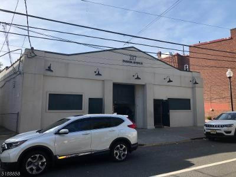 217 Parker Ave - Photo 1
