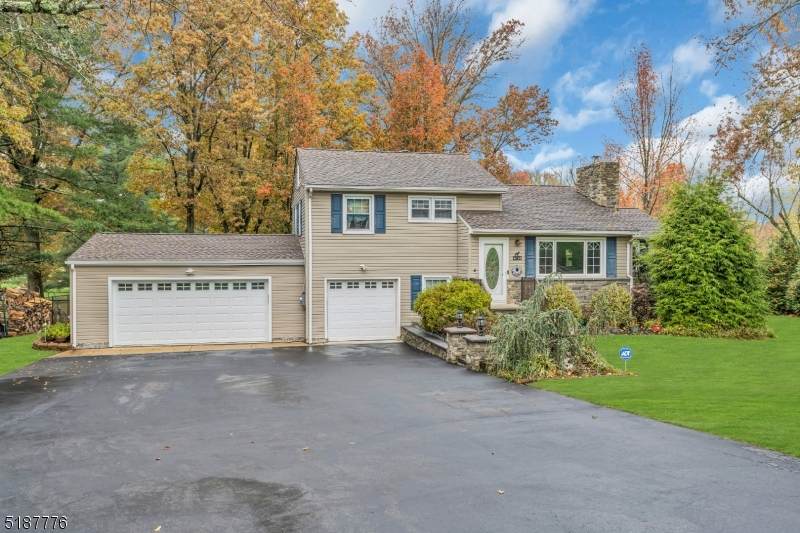 541 Meadow Rd - Photo 1