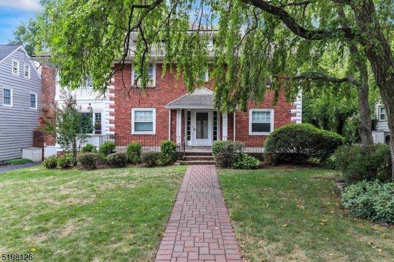 30 Mountain Ave - Photo 1