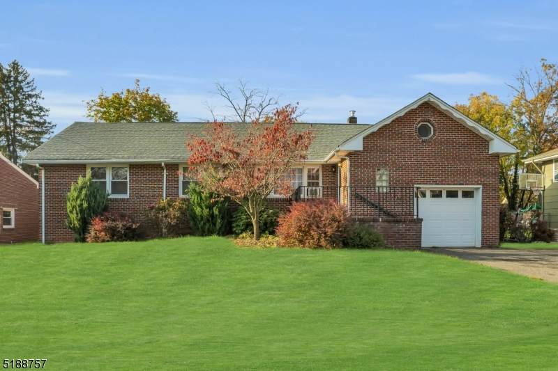18 Lake Ave - Photo 1