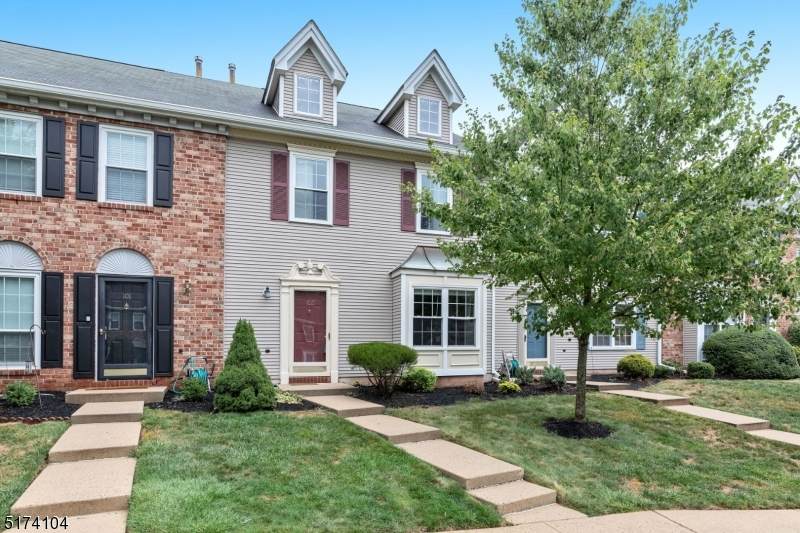 102 Red Crest Ln - Photo 1