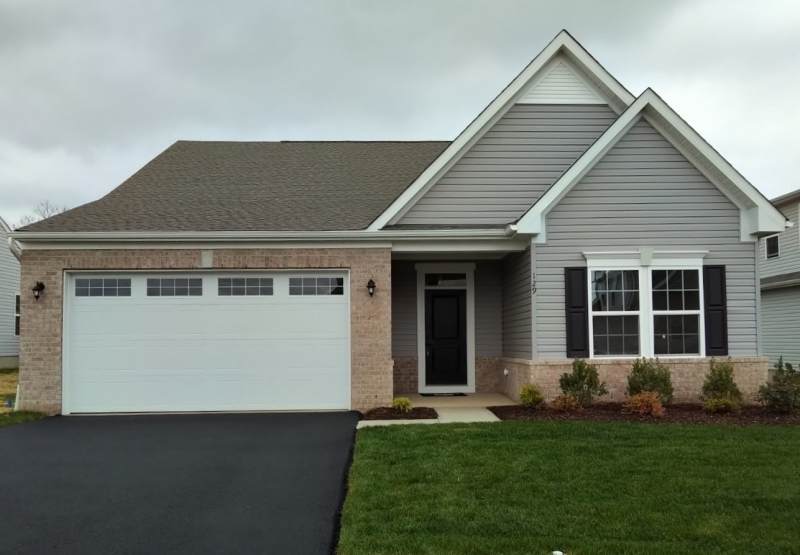 129 Clubhouse Drive - Photo 1