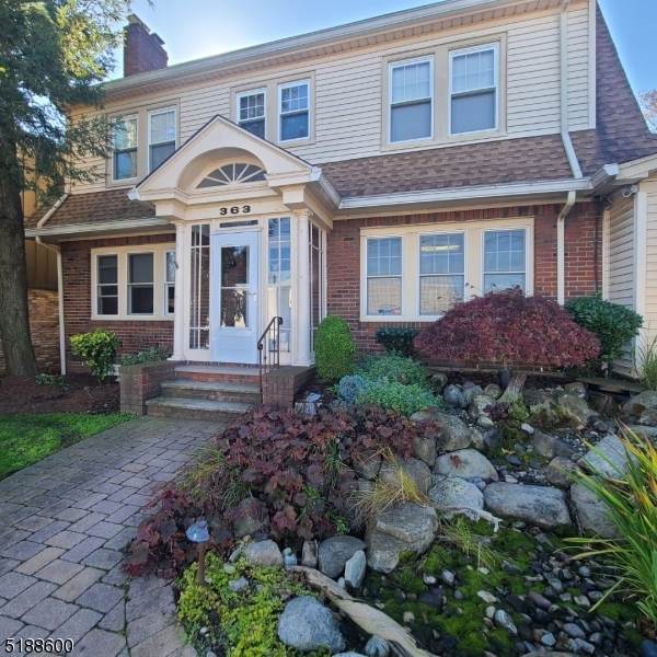363 Centre St - Photo 1