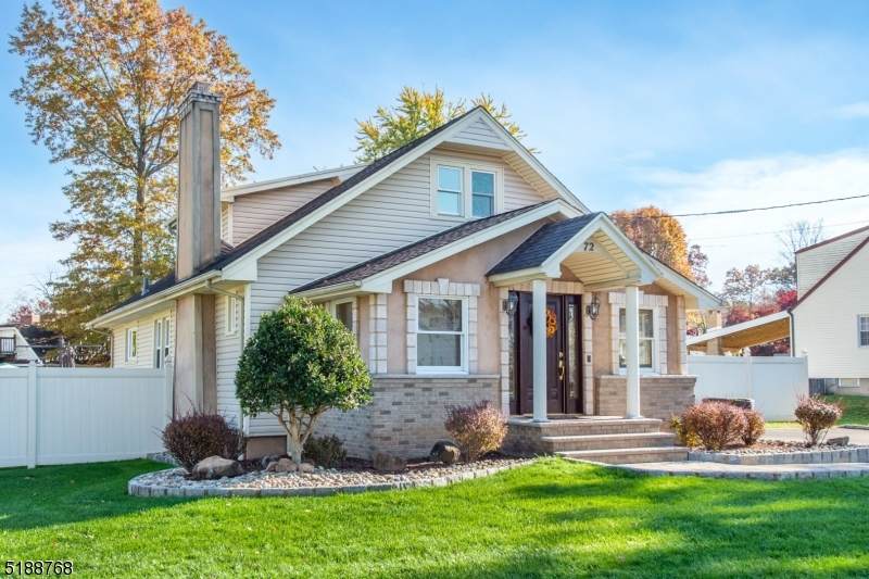 72 Woodside Ave - Photo 1