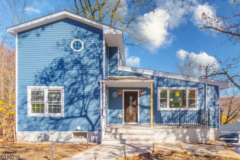 240 W Lake Shore Dr - Photo 1