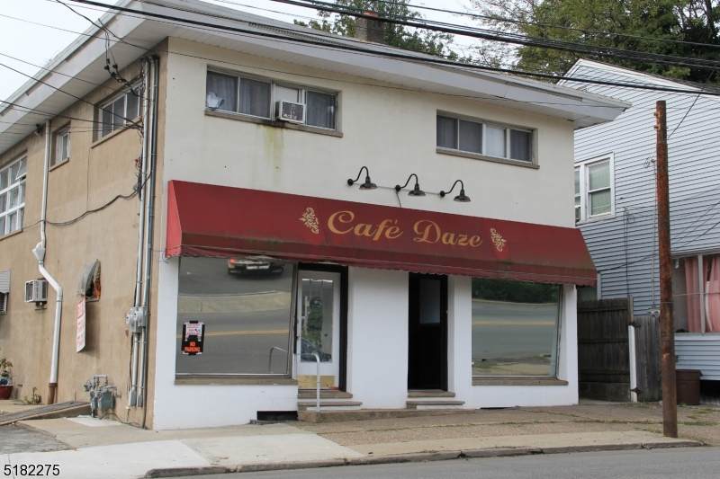 471 Haledon Ave - Photo 1