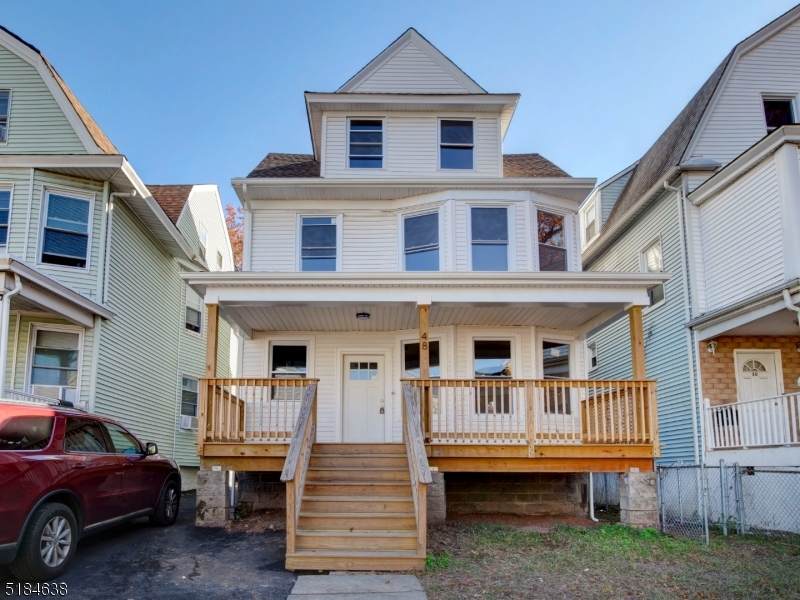 48 Amherst St - Photo 1